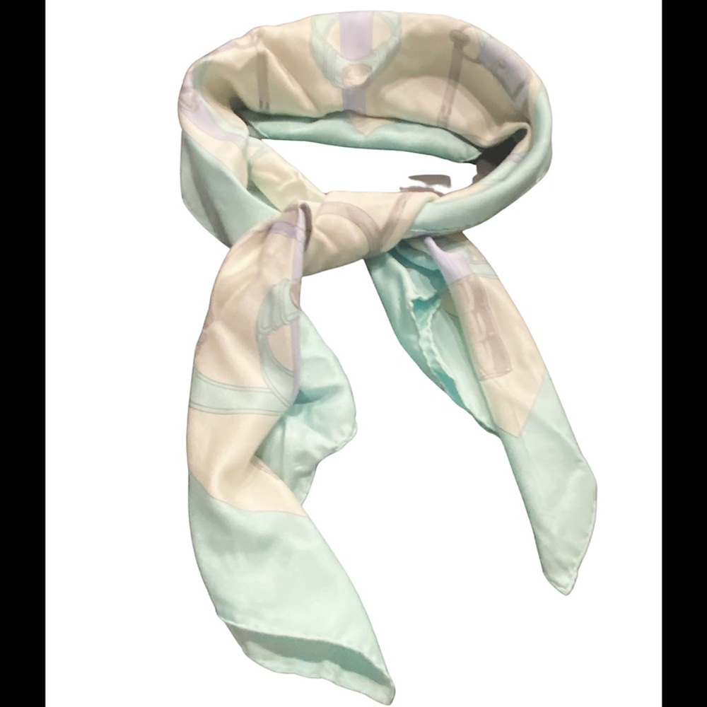 Rare and Authentic Hermès Eperon D’Or Silk Scarf